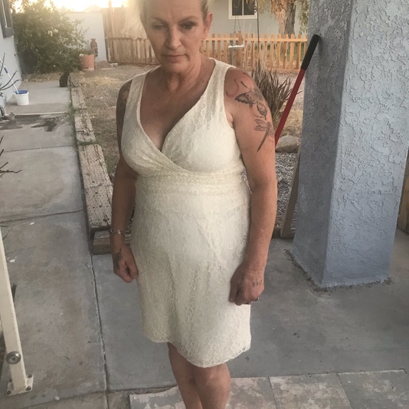 Ladies knee length Ralph Lauren dress - Picture 5 of 5